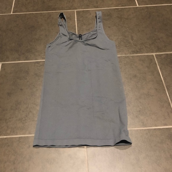 Babaton Compression Tank - Picture 3 of 5